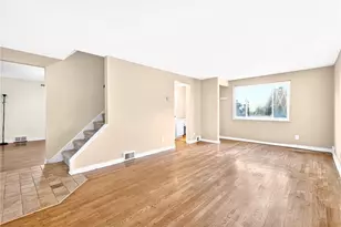 434 Regency Dr, Pittsburgh, PA 15239 - Photo 6