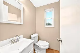 434 Regency Dr, Pittsburgh, PA 15239 - Photo 12