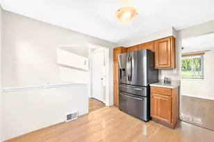 434 Regency Dr, Pittsburgh, PA 15239 - Photo 10