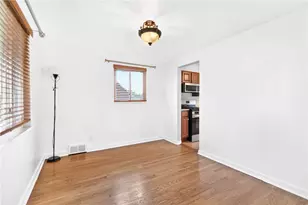 434 Regency Dr, Pittsburgh, PA 15239 - Photo 8