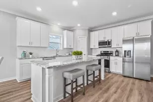 288 Olivia Dr, Pittsburgh, PA 15068 - Photo 2