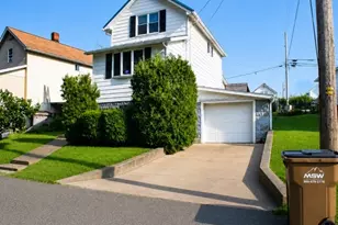 201 Adelaide St, Pittsburgh, PA 15315 - Photo 24