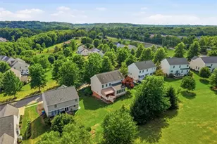 106 Valley Brook Dr, Adams Township, PA 16059 - Photo 2