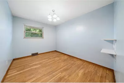 270 Roycroft Ave, Pittsburgh, PA 15234 - Photo 14