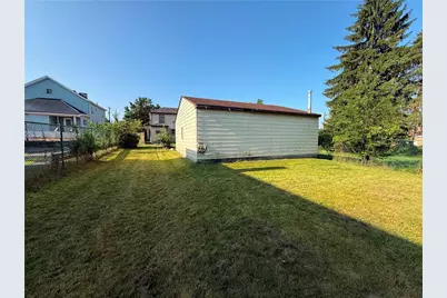 303 E Lutton Street, New Castle, PA 16101 - Photo 16