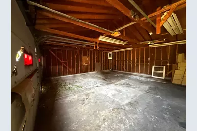 303 E Lutton Street, New Castle, PA 16101 - Photo 14
