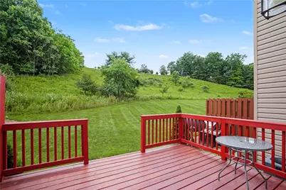 195 Southern Valley Ct, Adams Township, PA 16046 - Photo 18