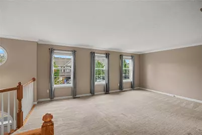195 Southern Valley Ct, Adams Township, PA 16046 - Photo 6