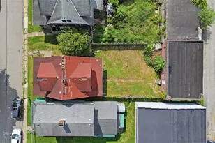 227 N 3rd St, Clairton, PA 15025 - Photo 4