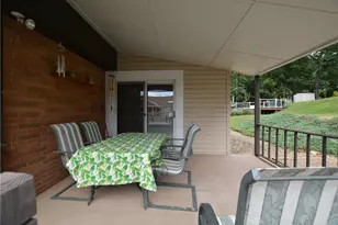 144 Elmwood Dr, Pittsburgh, PA 15116 - Photo 36