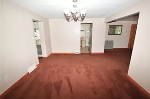 144 Elmwood Dr, Pittsburgh, PA 15116 - Photo 10