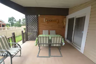 144 Elmwood Dr, Pittsburgh, PA 15116 - Photo 38