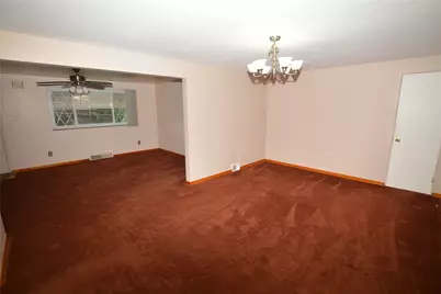 144 Elmwood Dr, Pittsburgh, PA 15116 - Photo 12