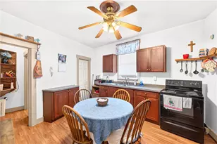 402 Gilmore Ave, Trafford, PA 15085 - Photo 4