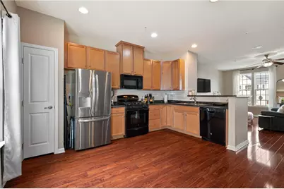 347 Sunrise Dr, Carnegie, PA 15106 - Photo 10