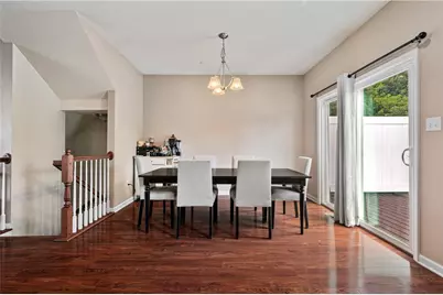 347 Sunrise Dr, Carnegie, PA 15106 - Photo 8