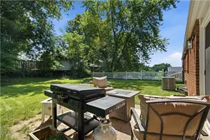 645 Carnival Dr, Pittsburgh, PA 15239 - Photo 38