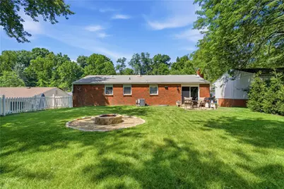 645 Carnival Dr, Pittsburgh, PA 15239 - Photo 36