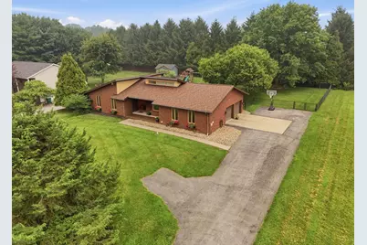 235 Henricks Road, Center Township, PA 16001 - Photo 2