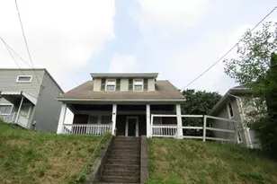128 Carnegie Ave, Clairton, PA 15025 - Photo 2