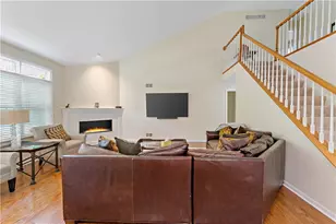 8510 Sundial Ln, Bridgeville, PA 15017 - Photo 6