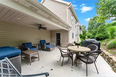 8510 Sundial Ln, Bridgeville, PA 15017 - Photo 38