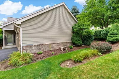 8510 Sundial Ln, Bridgeville, PA 15017 - Photo 40