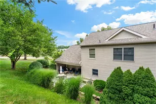 8510 Sundial Ln, Bridgeville, PA 15017 - Photo 36