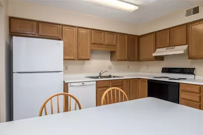 207 Clubhouse Dr, South Strabane, PA 15301 - Photo 6