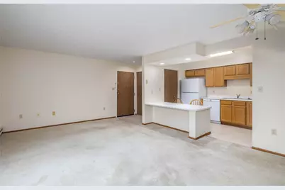 207 Clubhouse Dr, South Strabane, PA 15301 - Photo 4