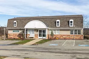 207 Clubhouse Dr, South Strabane, PA 15301 - Photo 16