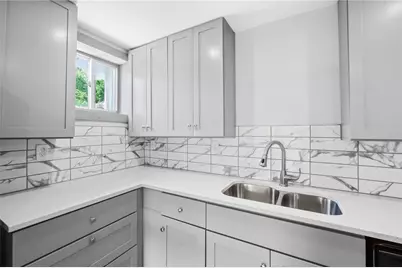 910 Obrien St, Pittsburgh, PA 15209 - Photo 10
