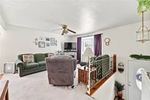 412 Highland Ave, Grove City Boro, PA 16127 - Photo 4