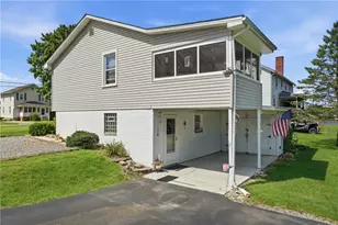 412 Highland Ave, Grove City Boro, PA 16127 - Photo 2