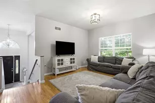 8400 Van Buren Dr, Pittsburgh, PA 15237 - Photo 12