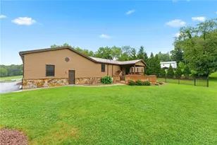 22 Cave St, Georges Township, PA 15436 - Photo 12
