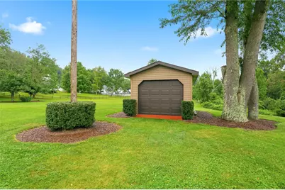 22 Cave Street, Georges Township, PA 15436 - Photo 10