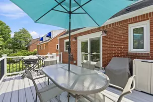 1224 Raven Dr, Scott Township, PA 15243 - Photo 8
