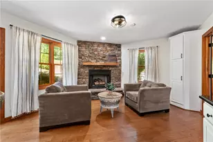 235 Ewing Rd, Collier Township, PA 15106 - Photo 10
