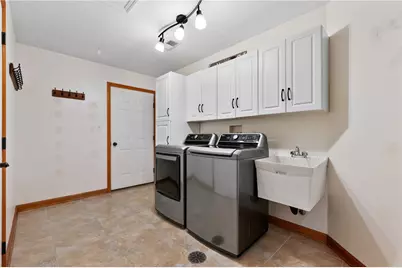 235 Ewing Rd, Collier Township, PA 15106 - Photo 30