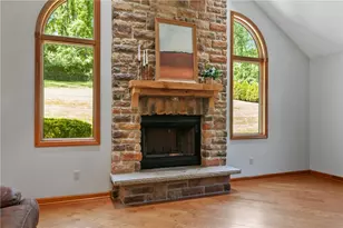 235 Ewing Rd, Collier Township, PA 15106 - Photo 18