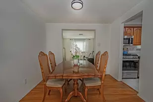 134 Queenston Dr, Wilkins Township, PA 15235 - Photo 6