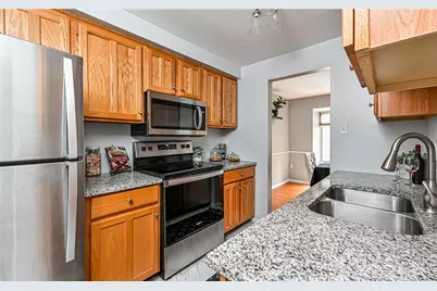 302 Elm Ct, Ross Twp, PA 15237 - Photo 6