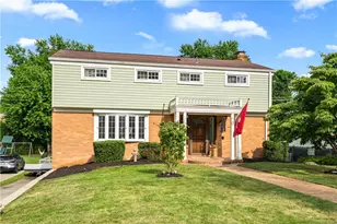 163 Spartan Dr, Bethel Park, PA 15102 - Photo 2