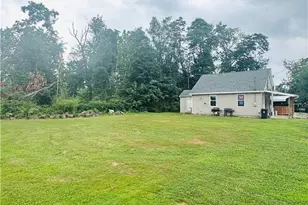 317 Isabelle Ave, Connellsville, PA 15425 - Photo 6