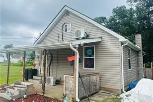 317 Isabelle Ave, Connellsville, PA 15425 - Photo 2