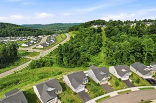 115 Touchstone Ct, Lancaster Township, PA 16037 - Photo 48
