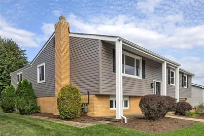 219 Darlan Hill Dr, Pittsburgh, PA 15239 - Photo 2