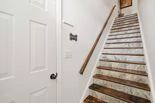 246 Adams Pointe Blvd, Adams Township, PA 16046 - Photo 6