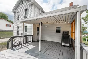 529 Seward St, Saint Clair Township, PA 15954 - Photo 22